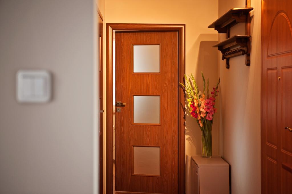 Best Inn Poznan Apartament Wojskowa الغرفة الصورة