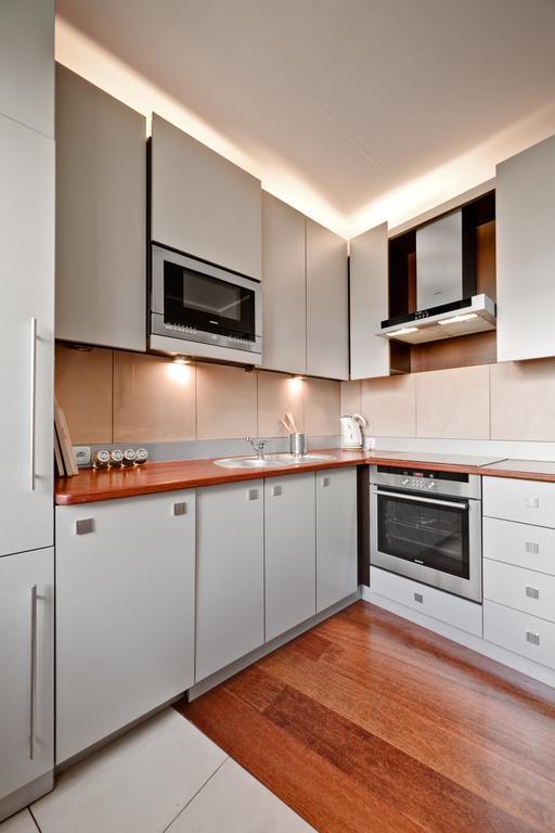 Best Inn Poznan Apartament Wojskowa الغرفة الصورة
